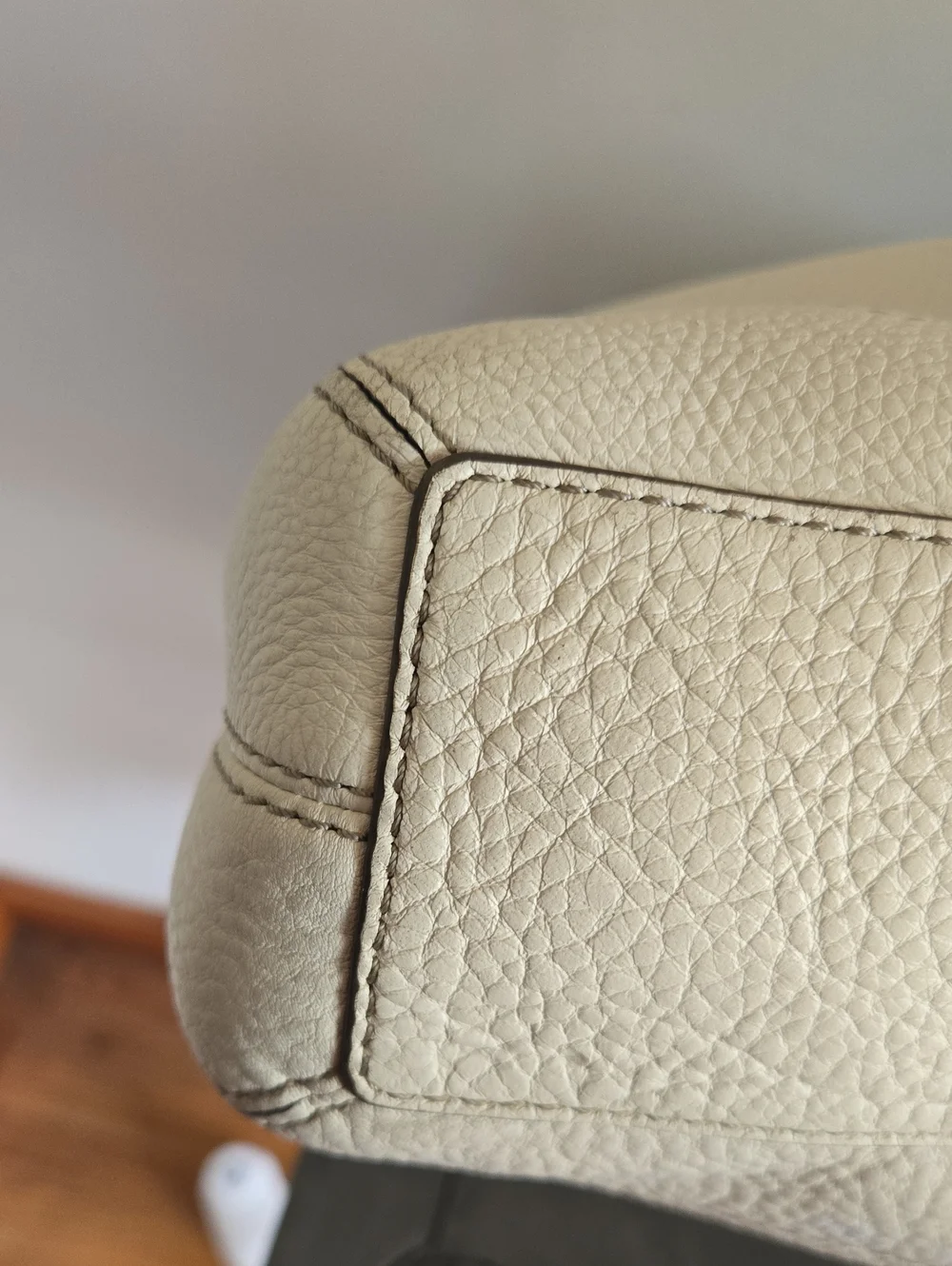 Banana Republic elegant leather